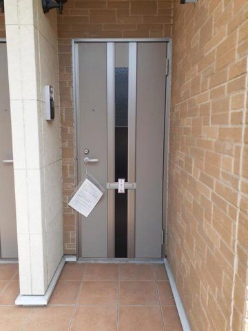 ヴィラ　スクエアＥのエントランス|建物の内部です