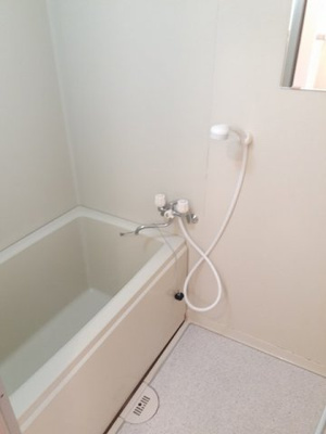 【浴室】 | ディアコートＢ | 日々の疲れを癒すお風呂付です