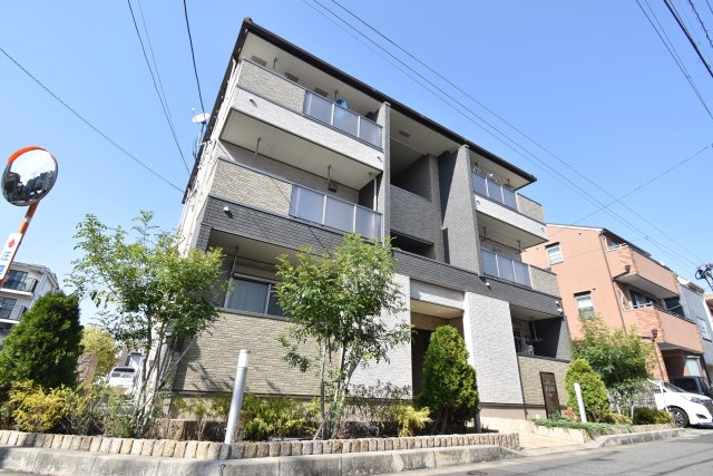 翔　東園田の外観