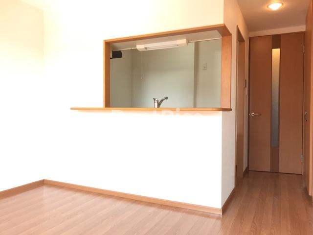 岩倉市東町廻間の賃貸マンションの庭|リビング(イメージ)