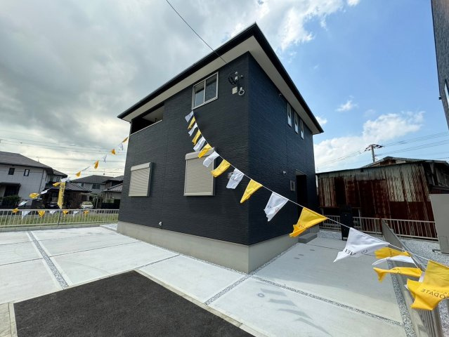 SUNCOURT－サンコート－小倉南区湯川新町1丁目　【小倉南区　新築戸建て】の外観|落ち着いた色合いの外観です♪　【小倉南区　新築戸建て】