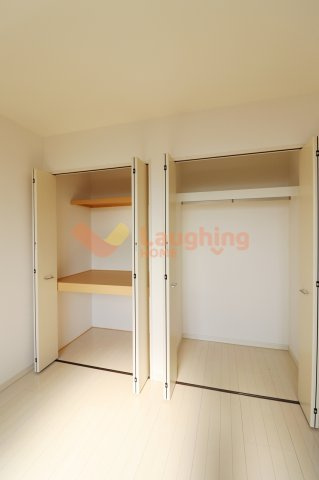 カーサ・レイデンの収納|小物を収納するのに便利です※同タイプのお部屋になります。