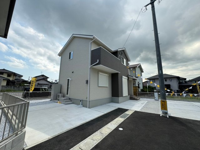 SUNCOURT－サンコート－小倉南区湯川新町1丁目　【小倉南区　新築戸建て】の駐車場|交通量も少なく駐車しやすい♪　【小倉南区　新築戸建て】
