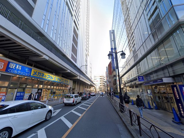 小町ビルの周辺