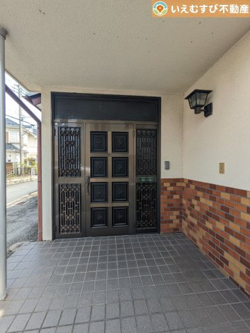熊谷市新島　中古戸建のエントランス