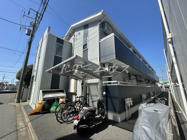 ロングインＡの外観