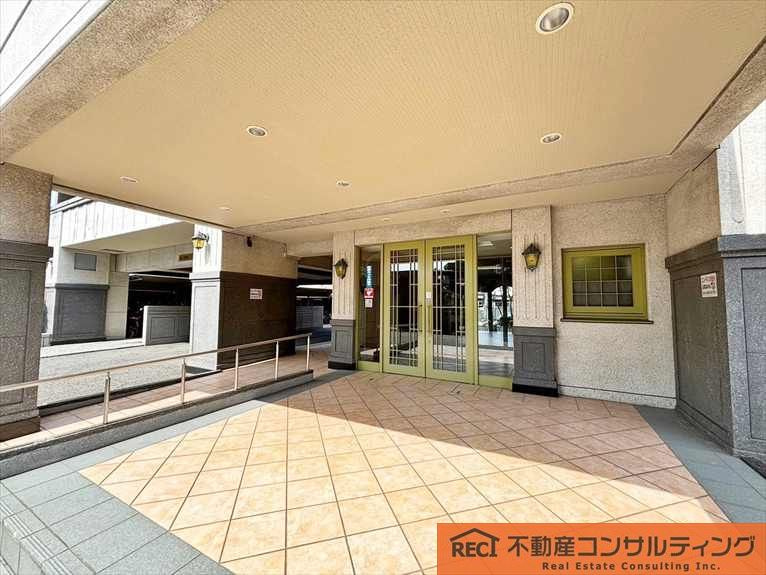 ライオンズガーデン魚崎弐番館のエントランス