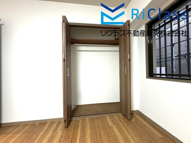 ライオンズマンション須磨妙法寺の子供部屋|子供部屋のクローゼットです