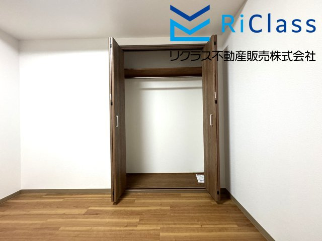 ライオンズマンション須磨妙法寺の子供部屋|こちらのお部屋にもクローゼットがございます