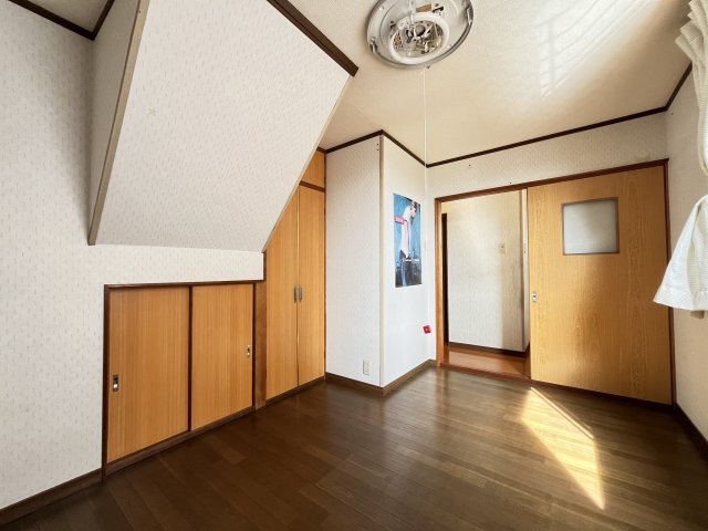 中古住宅　日の出町2丁目の洋室