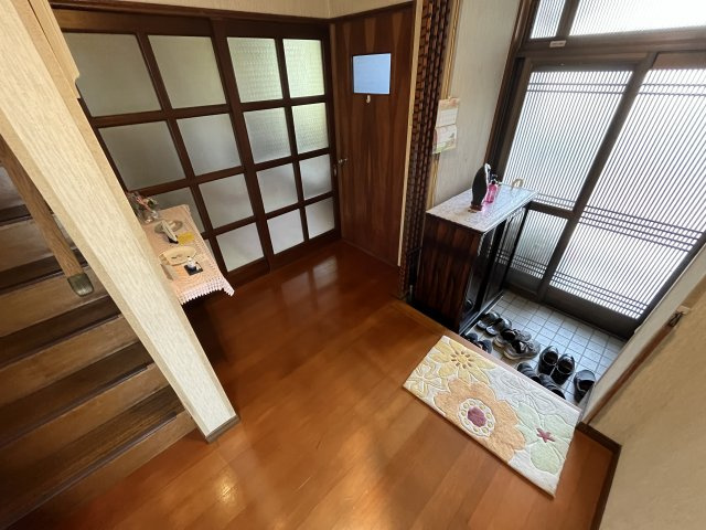 中古住宅　日の出町2丁目の玄関