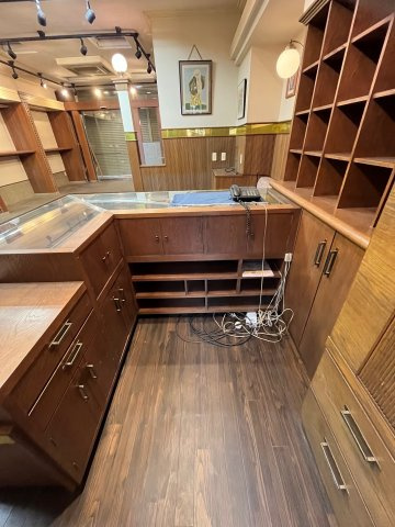 正木ビル　１階店舗の内装