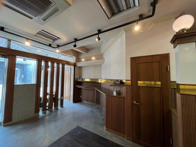 正木ビル　１階店舗の内装