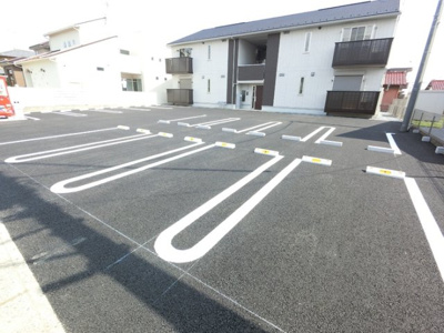 【駐車場】 | МＮハウス中居