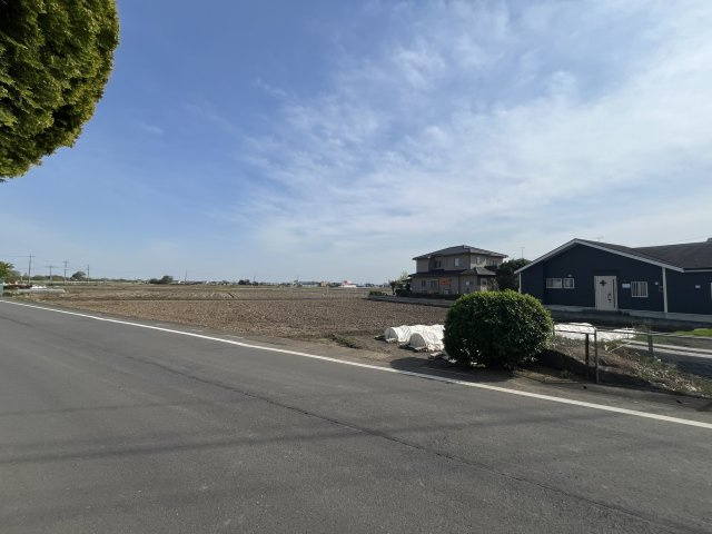 川越市久下戸　建築条件なし売地　JR川越線『南古谷駅』徒歩34分　【南古谷小学区】の前面道路含む現地写真