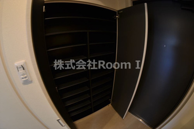【玄関】 | セイル淀屋橋（旧プレサンスNEO淀屋橋） | きれいな玄関です