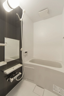 【浴室】 | Sorriso Vita 諸岡 | 別号室の写真になります。現況優先。