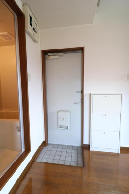 【玄関】 | 樫尾コーポ | 別号室の写真になります。現況優先。