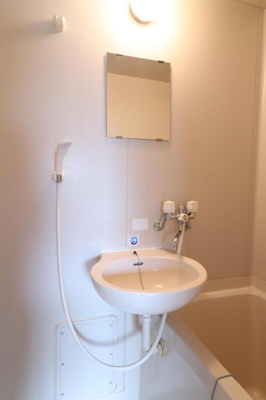 【洗面所】 | 樫尾コーポ | 別号室の写真になります。現況優先。