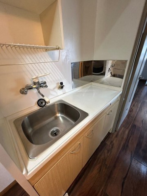 【キッチン】 | メゾン・ド・ペール | 別号室の写真になります。現況優先。