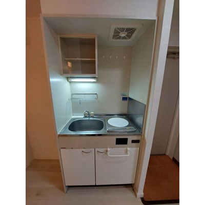 【キッチン】 | アートラフィーネ香椎 | 別号室の写真になります。現況優先。