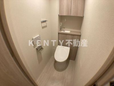 【トイレ】 | ザ・ケンジントン・レジデンス上池台 | 落ち着いた色調のトイレです