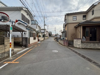 【前面道路含む現地写真】