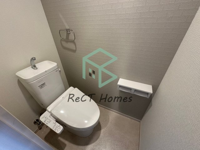 姫路市岡田の賃貸マンションのトイレ