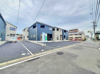 【前面道路含む現地写真】