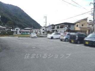エポックメゾンの駐車場