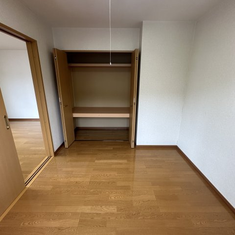 ペアフォレストの洋室