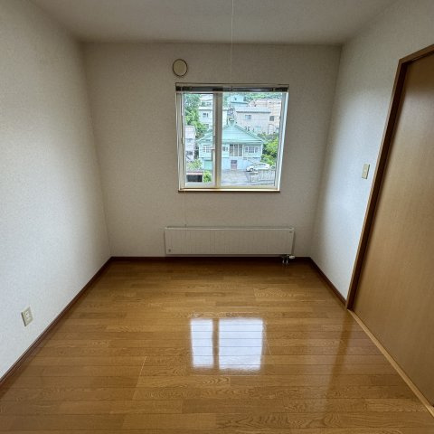 ペアフォレストの洋室