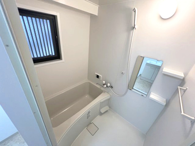 【浴室】 | ロイヤルメゾン岡本Ⅲ