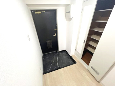 【玄関】 | ロイヤルメゾン岡本Ⅲ