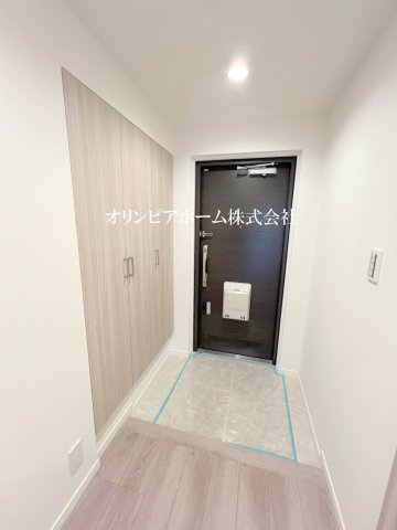 東大島ファミールハイツ1号館　13階　リ　ノベーション済の玄関