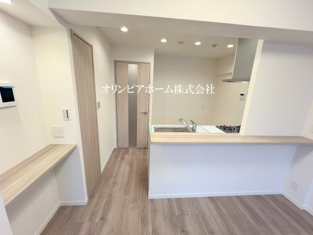 東大島ファミールハイツ1号館　13階　リ　ノベーション済の居間・リビング