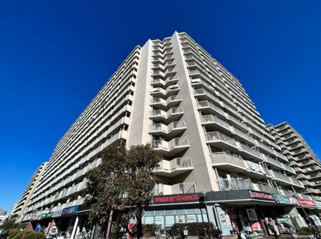 東大島ファミールハイツ1号館　13階　リ　ノベーション済の外観