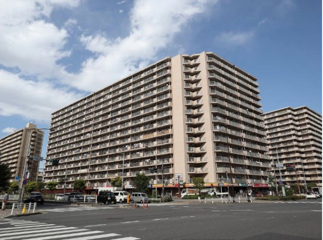 東大島ファミールハイツ1号館　13階　リ　ノベーション済の外観