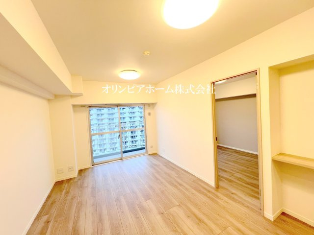 東大島ファミールハイツ1号館　13階　リ　ノベーション済の居間・リビング