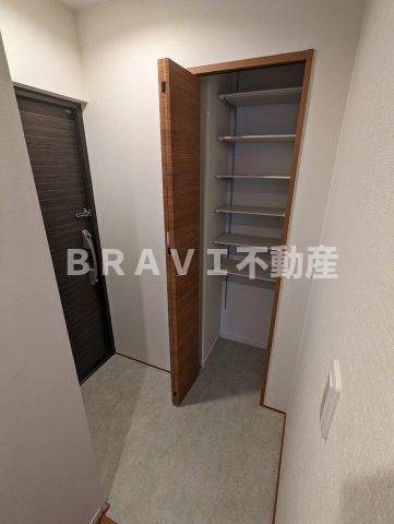 TRICERA Court BRAVI不動産の玄関|【TRICERA Court】広い玄関です