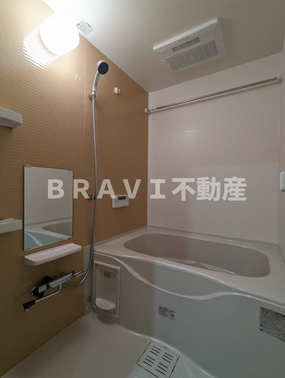 TRICERA Court BRAVI不動産の浴室|【TRICERA Court】浴室乾燥機付きのお風呂