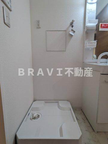 TRICERA Court BRAVI不動産の洗面所|【TRICERA Court】防音対策のされた洗濯パン