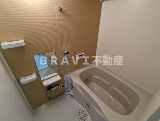 TRICERA Court BRAVI不動産の浴室|【TRICERA Court】追い焚き機能付きのお風呂