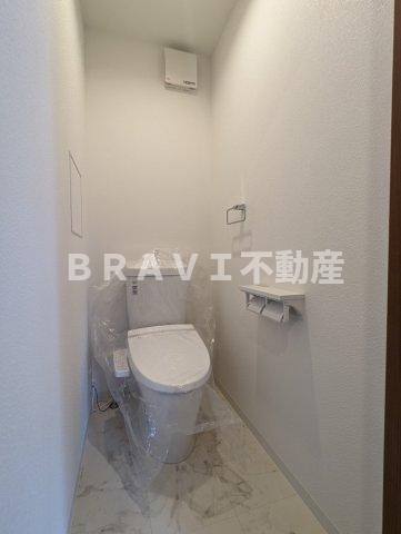 TRICERA Court BRAVI不動産のトイレ|【TRICERA Court】ゆったりとした空間のトイレです