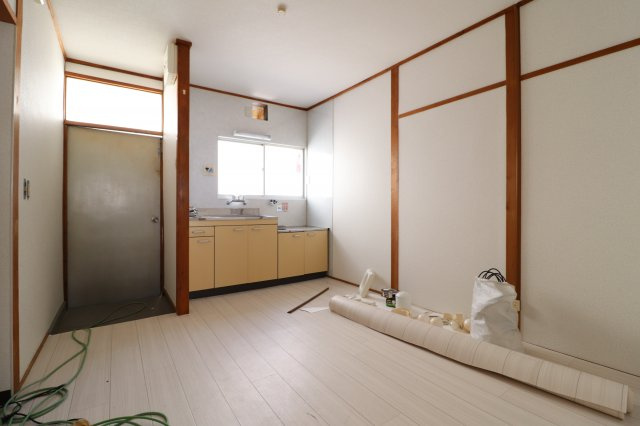 庄ハイツの居間・リビング