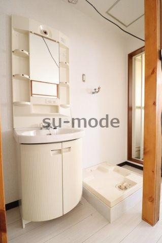 庄ハイツの洗面所