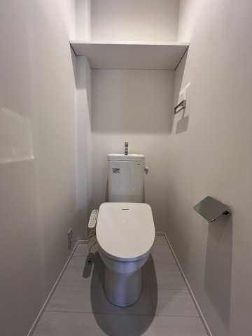 大阪市都島区都島北通２丁目の賃貸マンションのトイレ