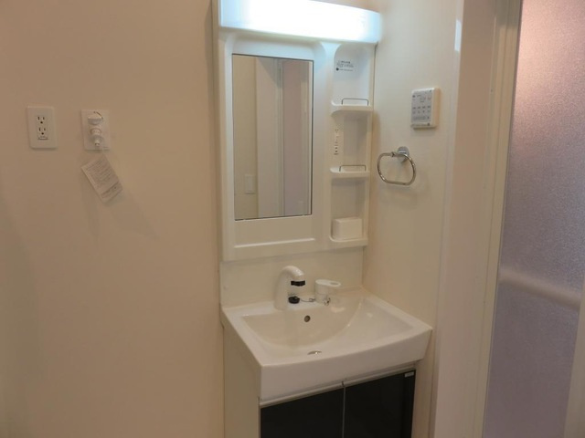 グレイシャス鎌倉の独立洗面台|洗髪洗面化粧台