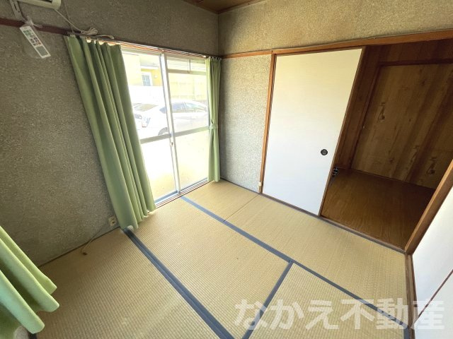 【寝室】 | 落ち着いた色調の寝室です