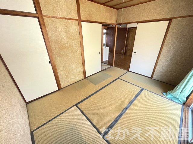 【寝室】 | 広くて明るい寝室